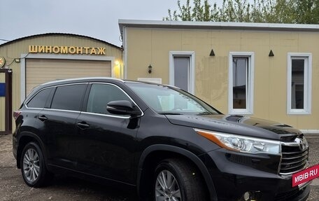 Toyota Highlander III, 2014 год, 2 999 000 рублей, 8 фотография