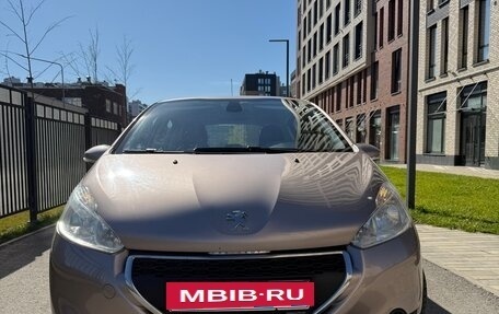Peugeot 208 II, 2013 год, 840 000 рублей, 5 фотография