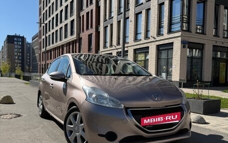 Peugeot 208 II, 2013 год, 840 000 рублей, 7 фотография