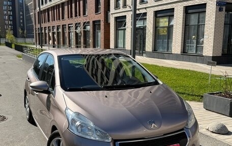 Peugeot 208 II, 2013 год, 840 000 рублей, 10 фотография
