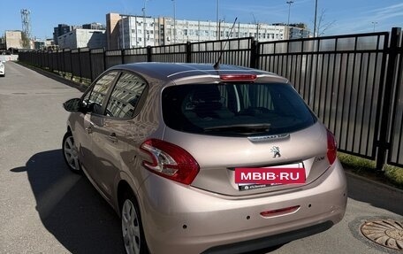 Peugeot 208 II, 2013 год, 840 000 рублей, 11 фотография