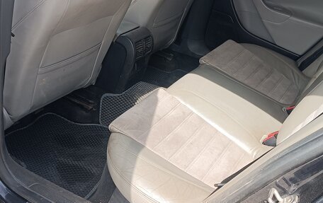 Volkswagen Passat B6, 2005 год, 550 000 рублей, 10 фотография