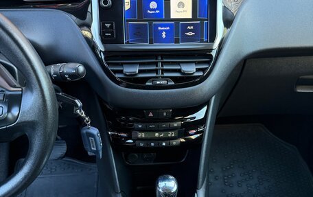 Peugeot 208 II, 2013 год, 840 000 рублей, 20 фотография
