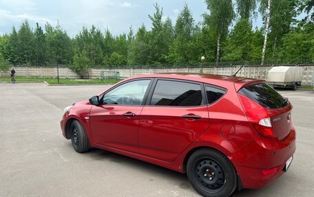 Hyundai Solaris II рестайлинг, 2012 год, 870 000 рублей, 3 фотография