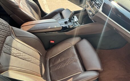 BMW 5 серия, 2018 год, 3 550 000 рублей, 13 фотография