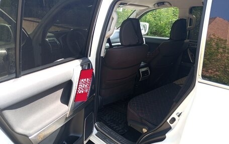 Toyota Land Cruiser Prado 150 рестайлинг 2, 2018 год, 4 750 000 рублей, 15 фотография