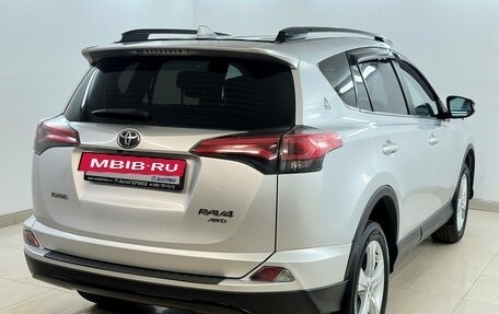 Toyota RAV4, 2018 год, 2 490 000 рублей, 4 фотография