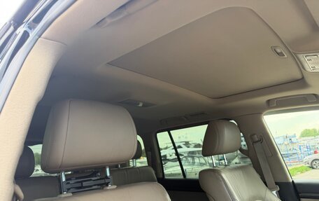 Toyota Land Cruiser 200, 2010 год, 2 950 000 рублей, 14 фотография