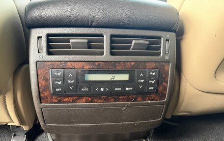 Toyota Land Cruiser 200, 2010 год, 2 950 000 рублей, 20 фотография