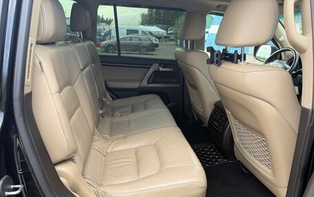 Toyota Land Cruiser 200, 2010 год, 2 950 000 рублей, 17 фотография