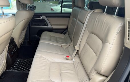 Toyota Land Cruiser 200, 2010 год, 2 950 000 рублей, 21 фотография