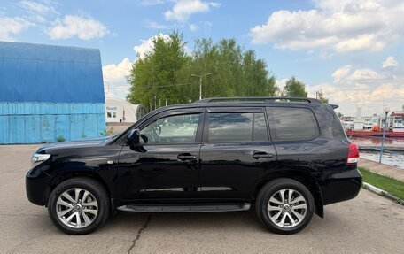 Toyota Land Cruiser 200, 2010 год, 2 950 000 рублей, 31 фотография