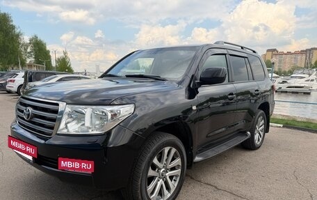 Toyota Land Cruiser 200, 2010 год, 2 950 000 рублей, 30 фотография