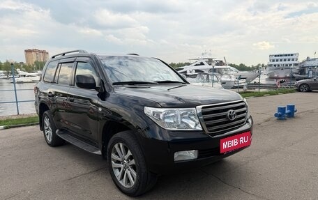 Toyota Land Cruiser 200, 2010 год, 2 950 000 рублей, 40 фотография