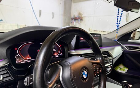 BMW 5 серия, 2019 год, 2 800 000 рублей, 11 фотография