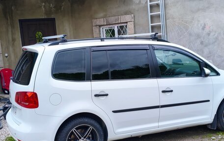 Volkswagen Touran III, 2014 год, 900 000 рублей, 5 фотография