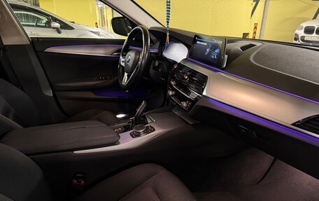 BMW 5 серия, 2019 год, 2 800 000 рублей, 17 фотография