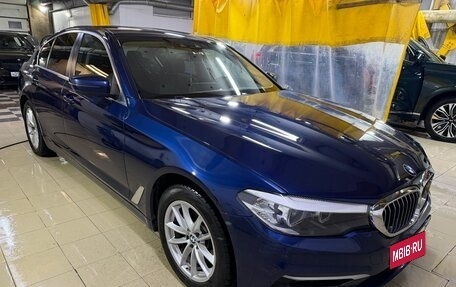 BMW 5 серия, 2019 год, 2 800 000 рублей, 15 фотография