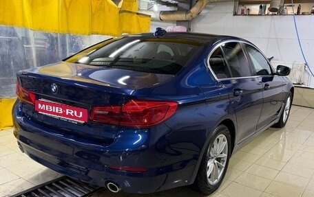 BMW 5 серия, 2019 год, 2 800 000 рублей, 14 фотография