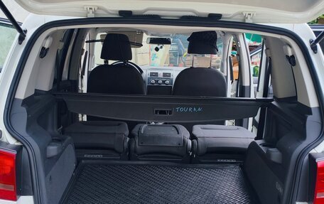 Volkswagen Touran III, 2014 год, 900 000 рублей, 13 фотография