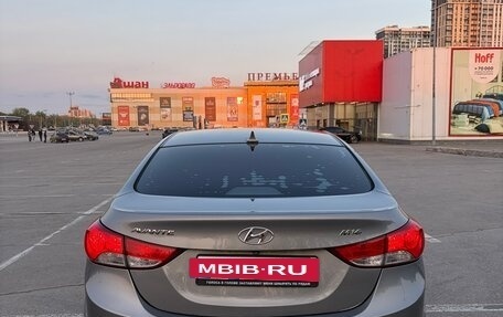 Hyundai Avante, 2011 год, 865 000 рублей, 3 фотография