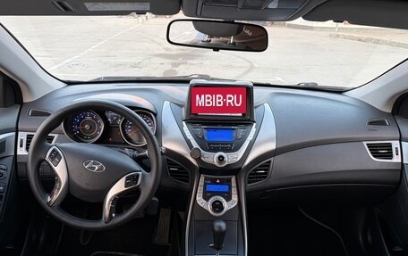 Hyundai Avante, 2011 год, 865 000 рублей, 7 фотография