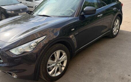 Infiniti QX70, 2015 год, 1 980 000 рублей, 3 фотография