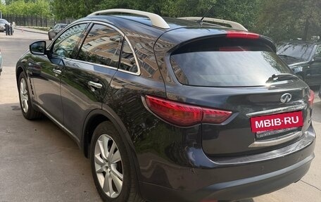 Infiniti QX70, 2015 год, 1 980 000 рублей, 2 фотография