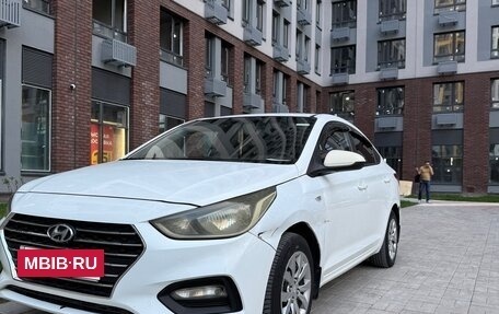 Hyundai Solaris II рестайлинг, 2018 год, 700 000 рублей, 4 фотография