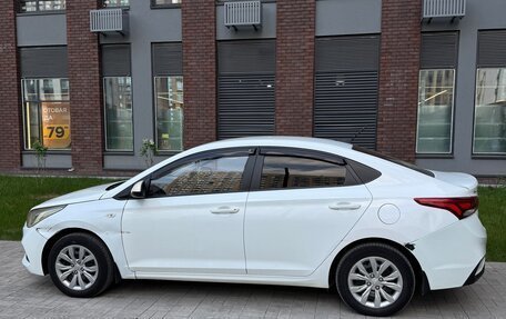 Hyundai Solaris II рестайлинг, 2018 год, 700 000 рублей, 10 фотография