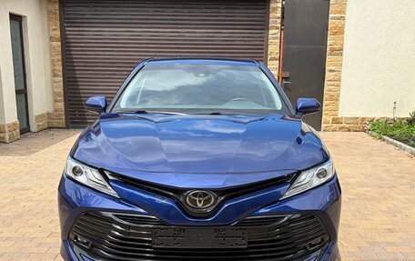 Toyota Camry, 2018 год, 2 480 000 рублей, 2 фотография