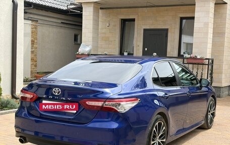 Toyota Camry, 2018 год, 2 480 000 рублей, 6 фотография