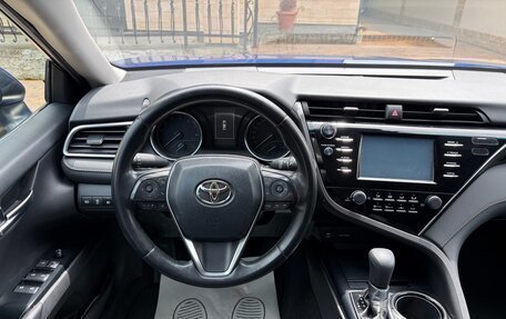 Toyota Camry, 2018 год, 2 480 000 рублей, 18 фотография