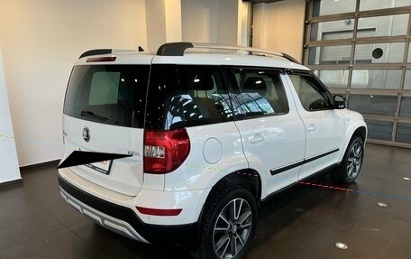 Skoda Yeti I рестайлинг, 2016 год, 1 388 000 рублей, 3 фотография