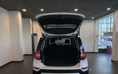 Skoda Yeti I рестайлинг, 2016 год, 1 388 000 рублей, 38 фотография