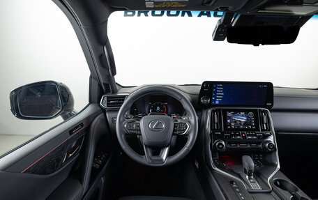 Lexus LX, 2025 год, 19 790 000 рублей, 14 фотография
