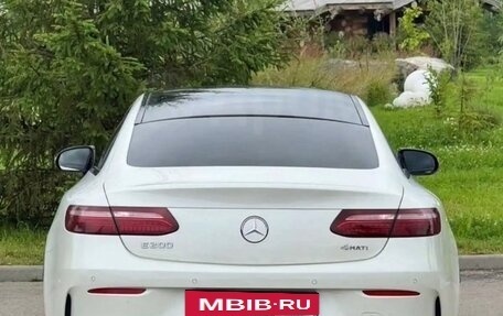 Mercedes-Benz E-Класс, 2022 год, 5 150 000 рублей, 3 фотография