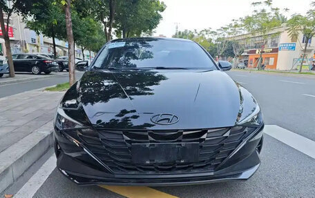 Hyundai Elantra, 2022 год, 1 250 000 рублей, 2 фотография