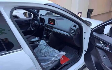 Mazda CX-4, 2023 год, 2 436 000 рублей, 15 фотография