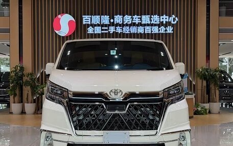 Toyota HiAce H300, 2025 год, 12 200 000 рублей, 2 фотография