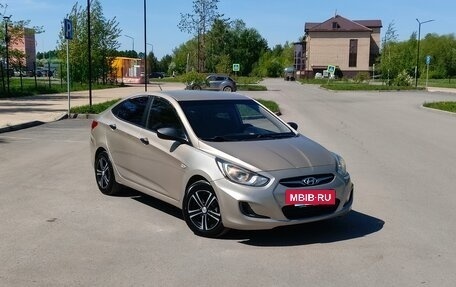 Hyundai Solaris II рестайлинг, 2014 год, 685 000 рублей, 2 фотография