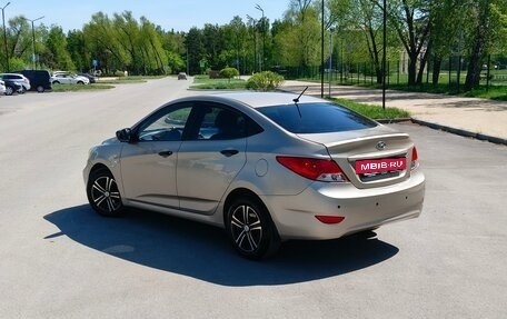 Hyundai Solaris II рестайлинг, 2014 год, 685 000 рублей, 4 фотография