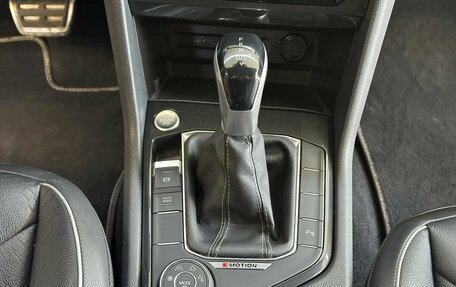 Volkswagen Tiguan II, 2021 год, 3 390 000 рублей, 12 фотография