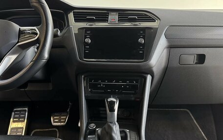 Volkswagen Tiguan II, 2021 год, 3 390 000 рублей, 11 фотография