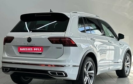 Volkswagen Tiguan II, 2021 год, 3 390 000 рублей, 5 фотография