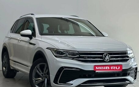 Volkswagen Tiguan II, 2021 год, 3 390 000 рублей, 3 фотография