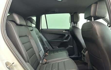 Volkswagen Tiguan II, 2021 год, 3 390 000 рублей, 22 фотография