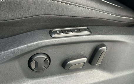 Volkswagen Tiguan II, 2021 год, 3 390 000 рублей, 18 фотография