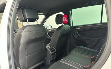Volkswagen Tiguan II, 2021 год, 3 390 000 рублей, 21 фотография