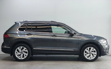 Volkswagen Tiguan II, 2021 год, 3 190 000 рублей, 4 фотография